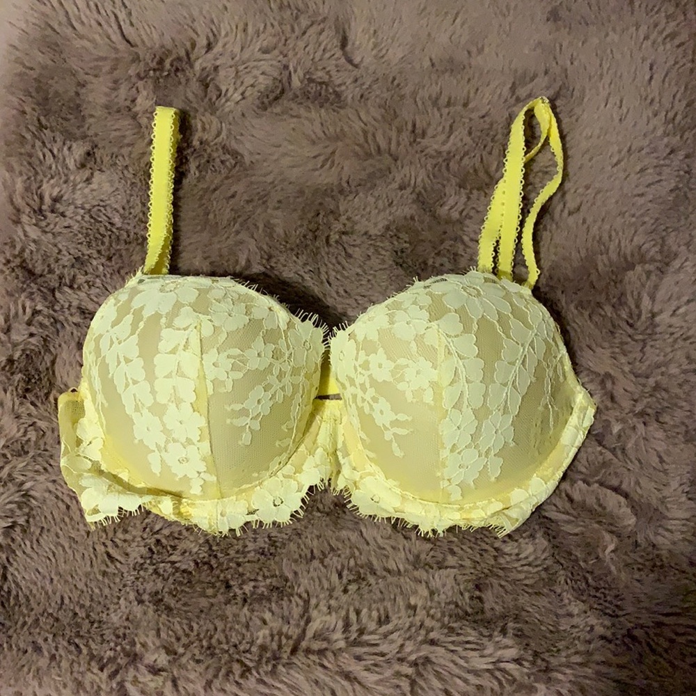 NWOT VS Dream Angels Bra